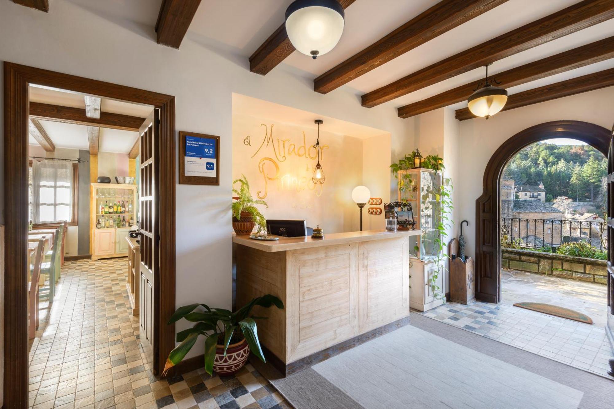 Hotel Rural El Mirador De Los Pirineos ซานตาครูซ เด ลาเซรอส ภายนอก รูปภาพ