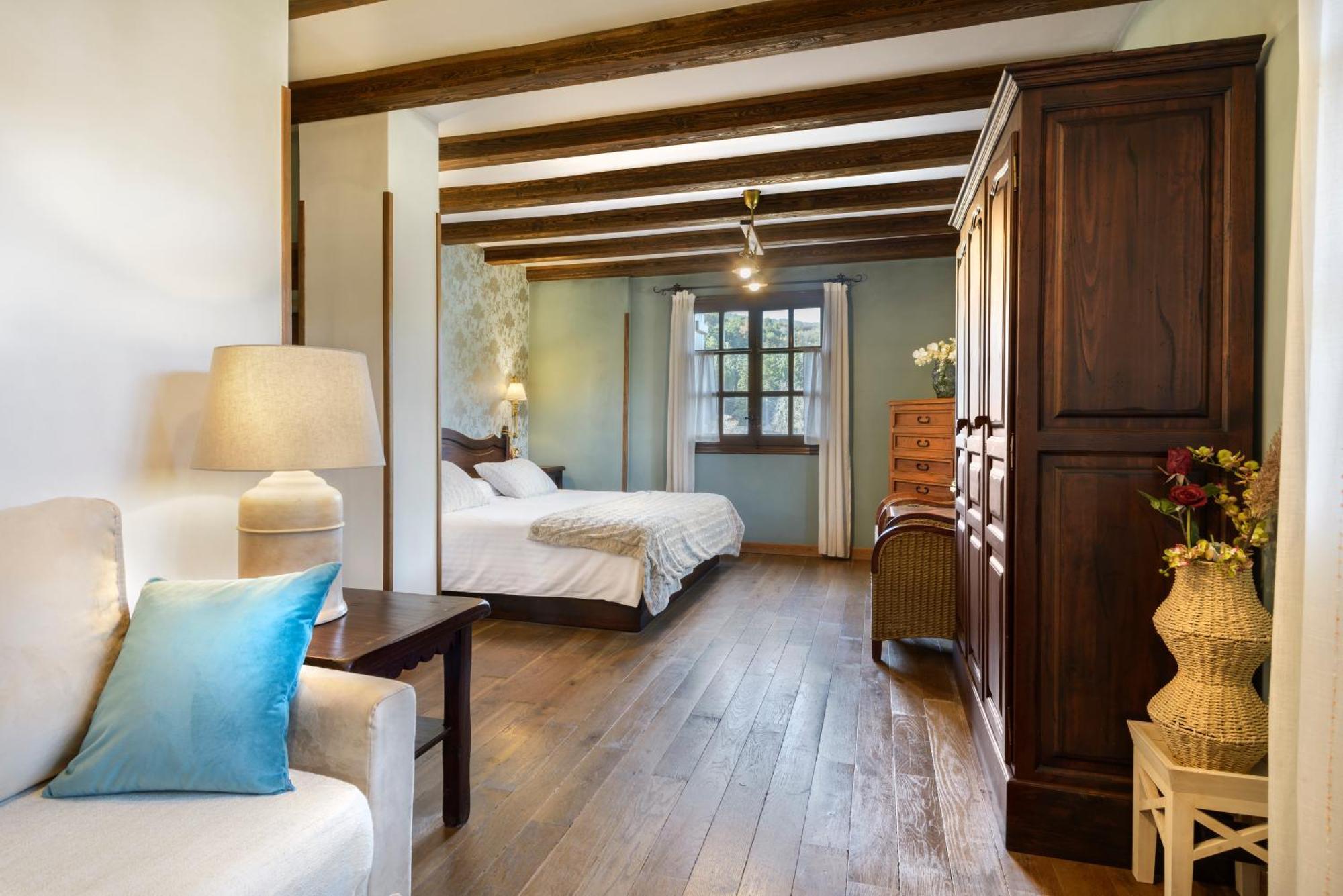 Hotel Rural El Mirador De Los Pirineos ซานตาครูซ เด ลาเซรอส ภายนอก รูปภาพ